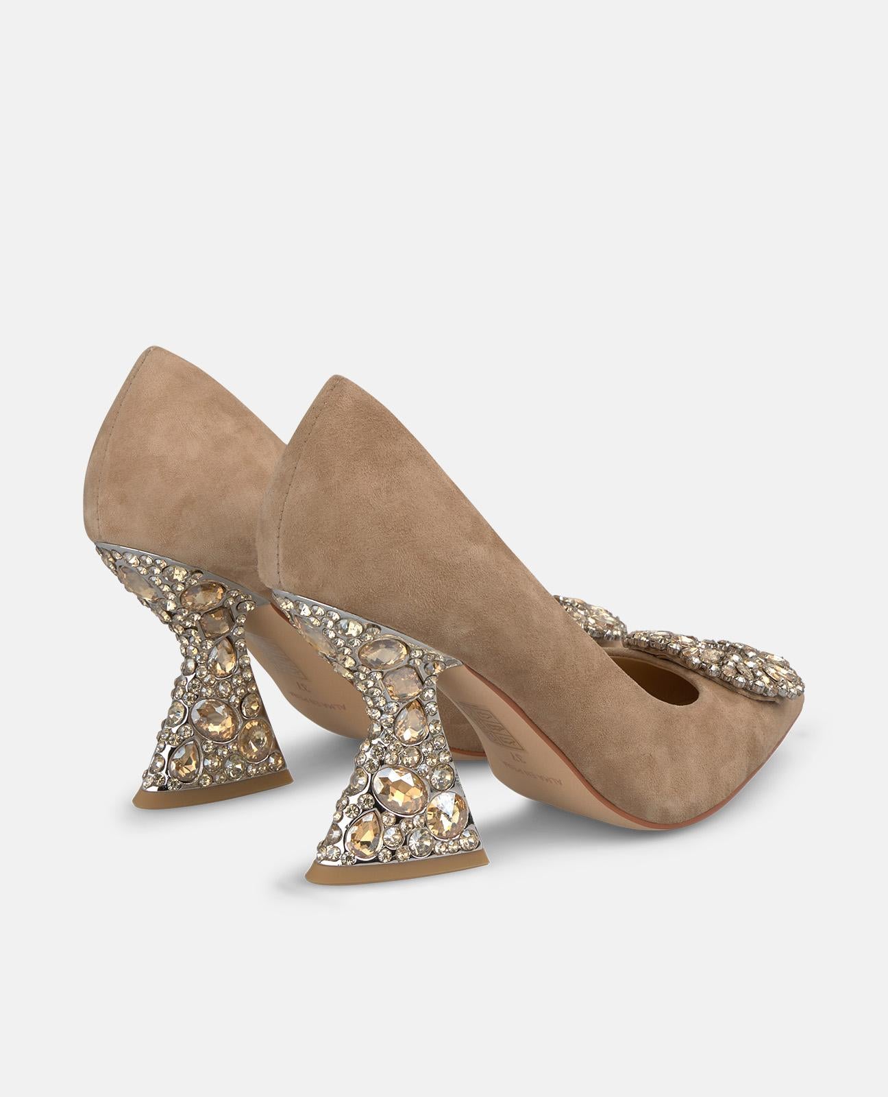 alma-en-pena-high-heel-pumps-mit-juwel-absatz-und-brosche-8-cm-camel image 3