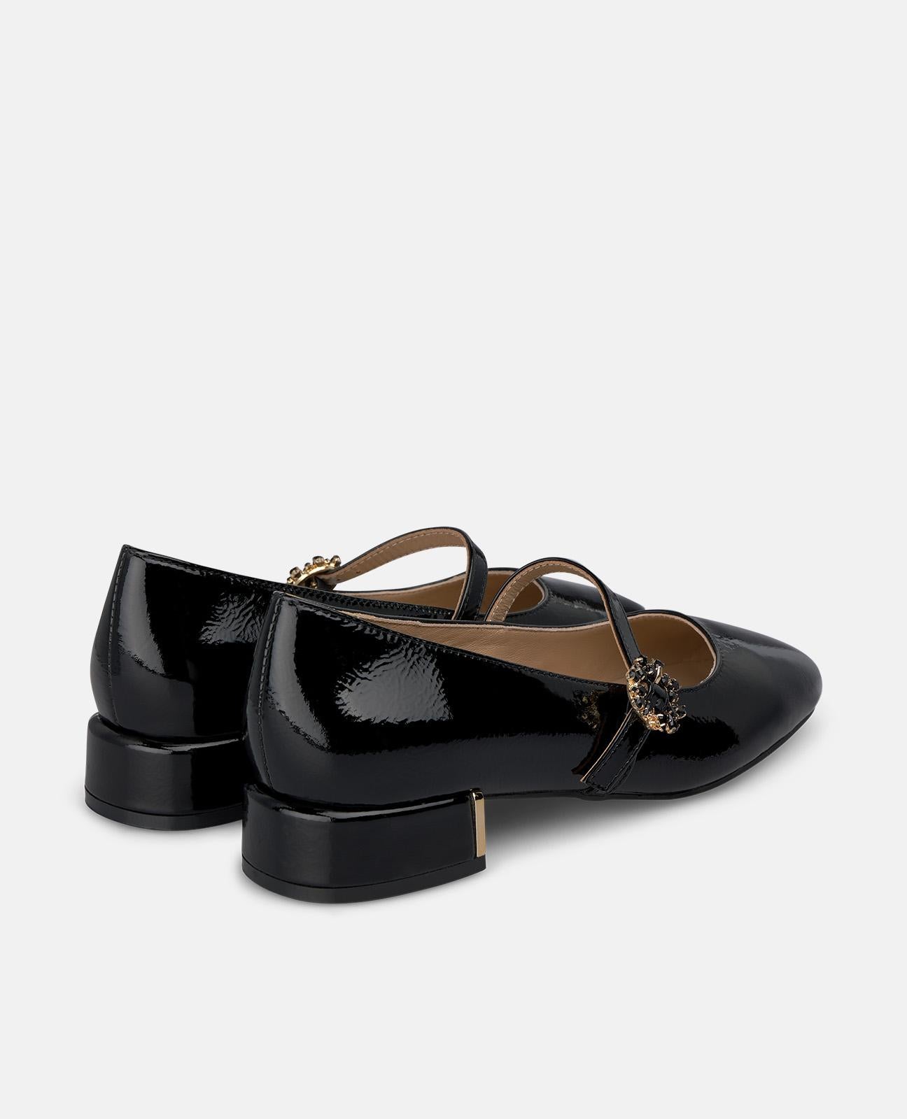 alma-en-pena-patent-leather-flats-schwarz-mit-blumenschnalle-und-3-cm-absatz image 3