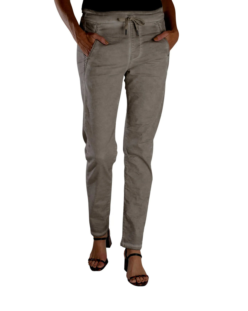 alembika-iconic-stretch-jeans-charcoal-wash image 1