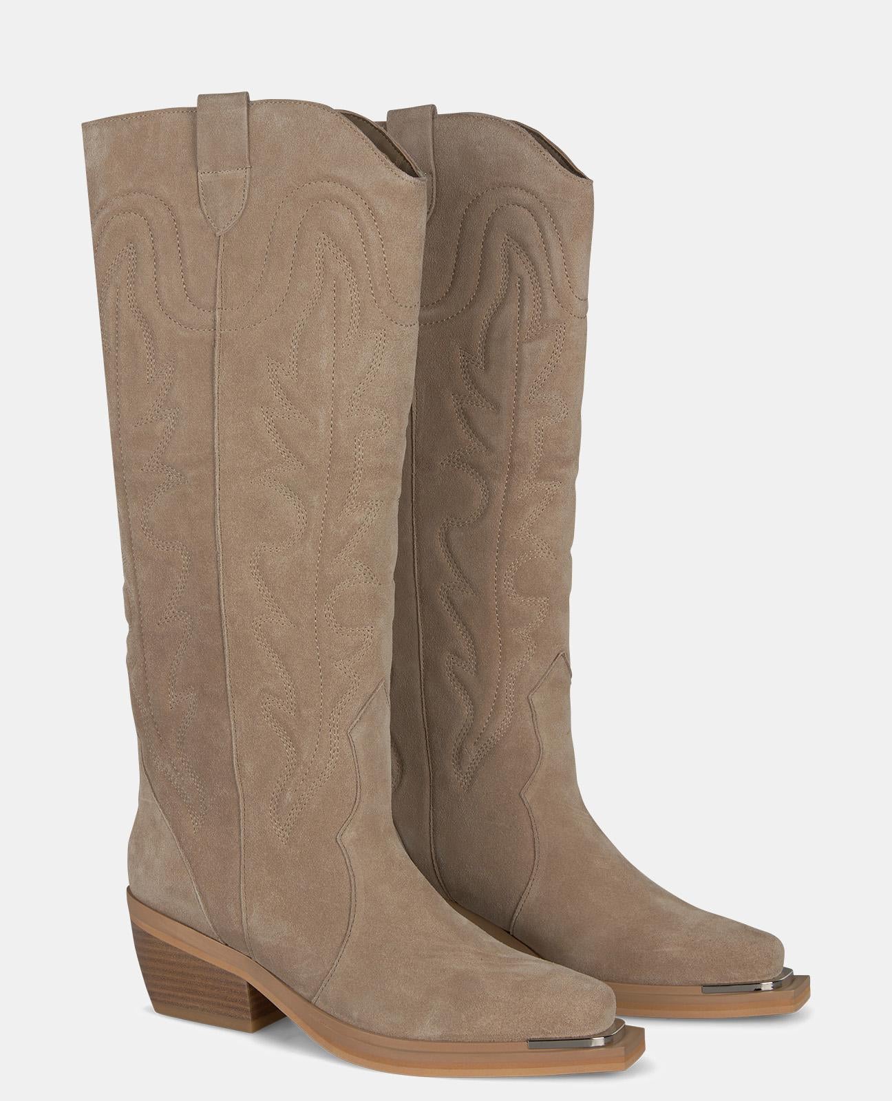 alma-en-pena-wide-leg-embroidered-boot-lederstiefel-vison-stickerei image 2