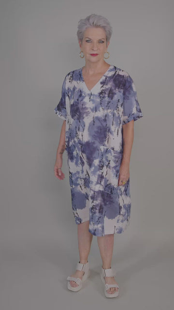 alembika-sky-shift-kleid-clouds image 3