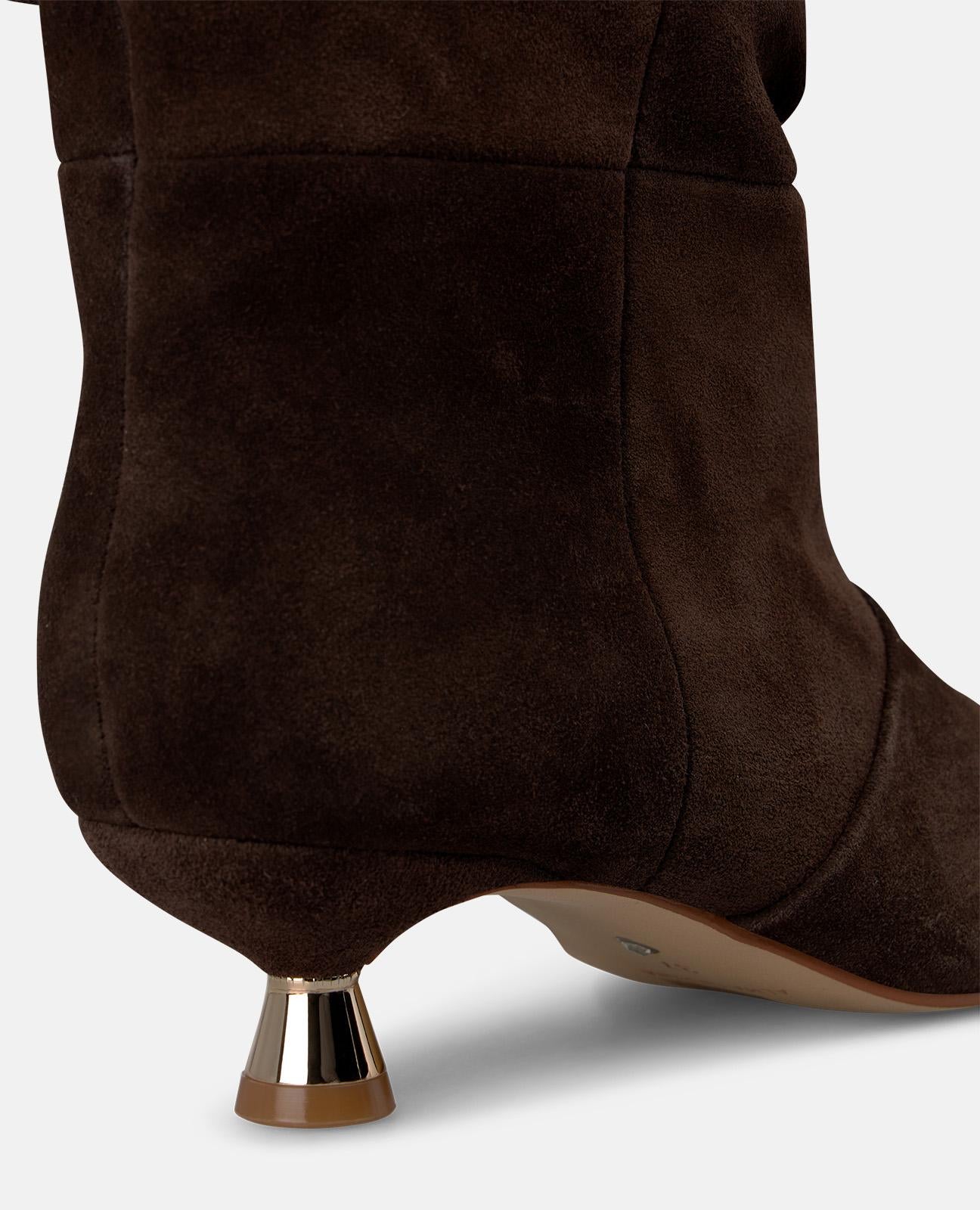 alma-en-pena-chupete-stiefel-velours-braun-4-cm-blockabsatz image 4