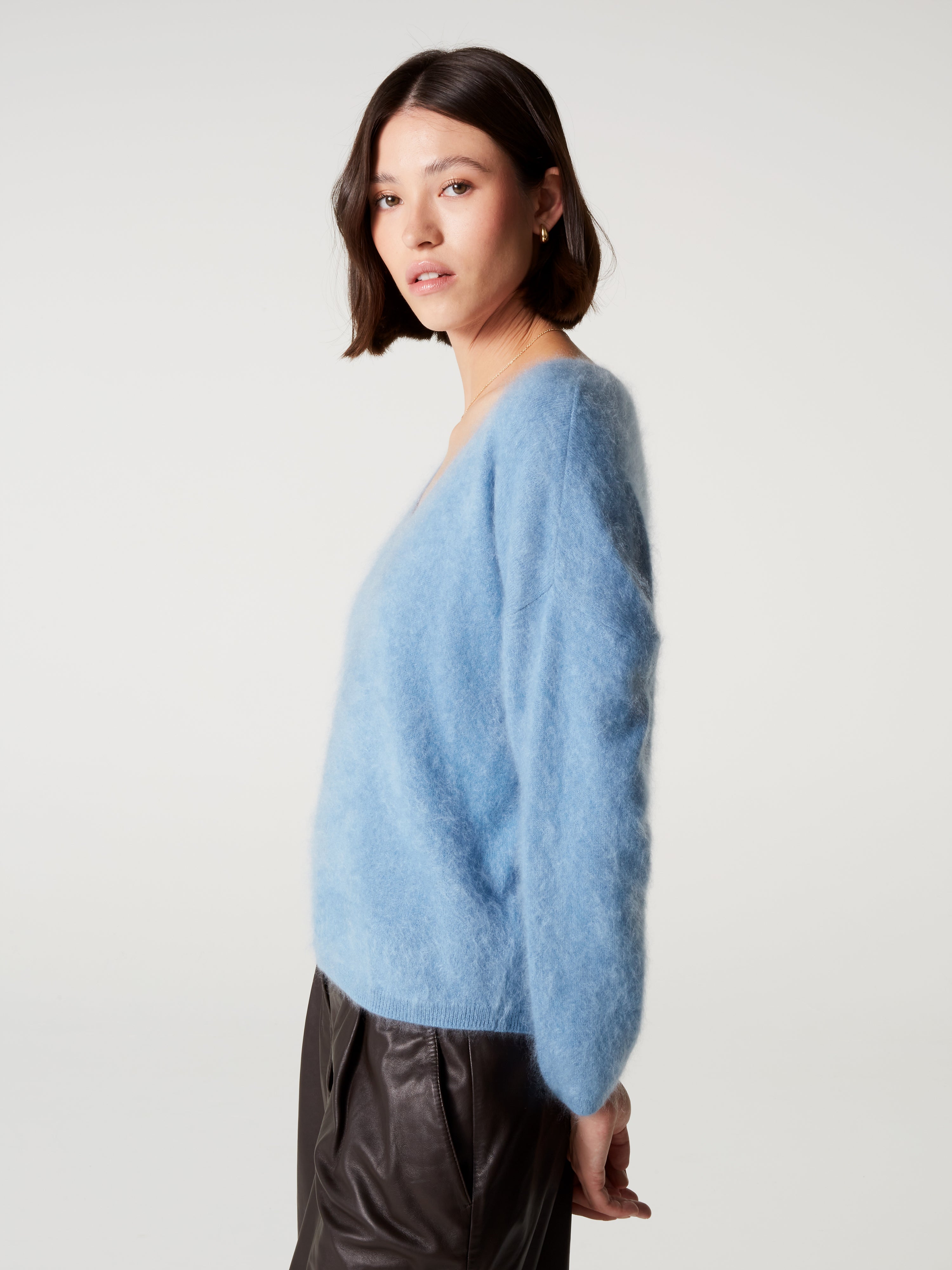absolut-pull-soeli-damen-kaschmirpullover-oversize-v-ausschnitt-hellblau image 3