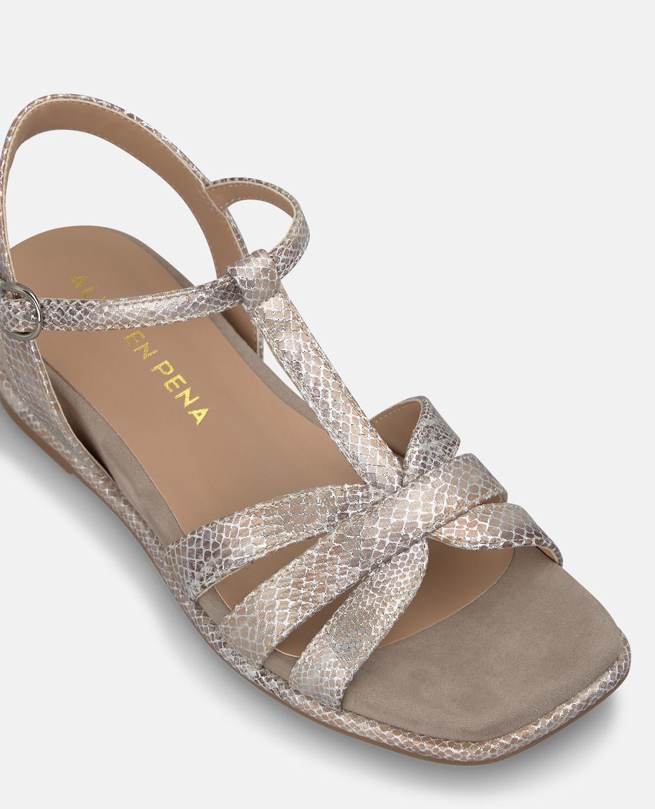 alma-en-pena-wedge-sandal-with-rhinestones-keilsandalette-braun-4-cm image 4