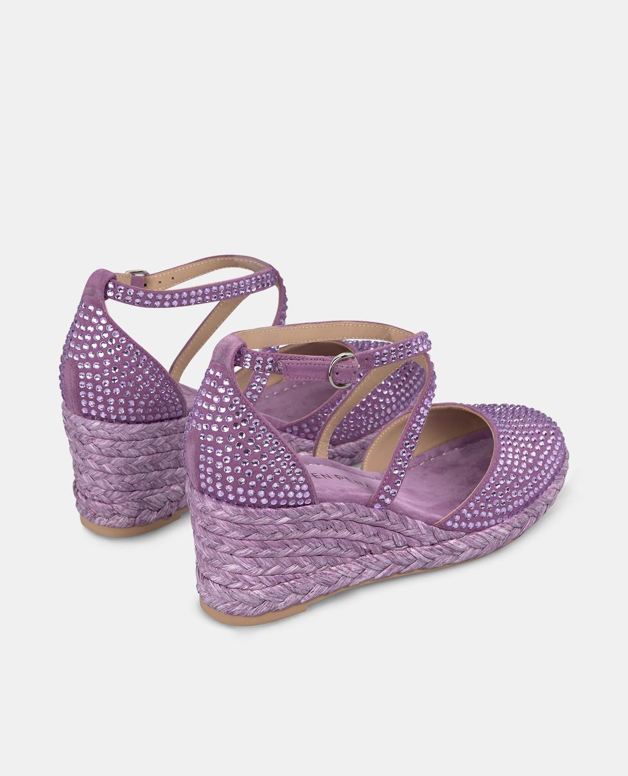 alma-en-pena-keilsandalette-mit-strass-riemen-und-5-cm-keil-in-violett image 3
