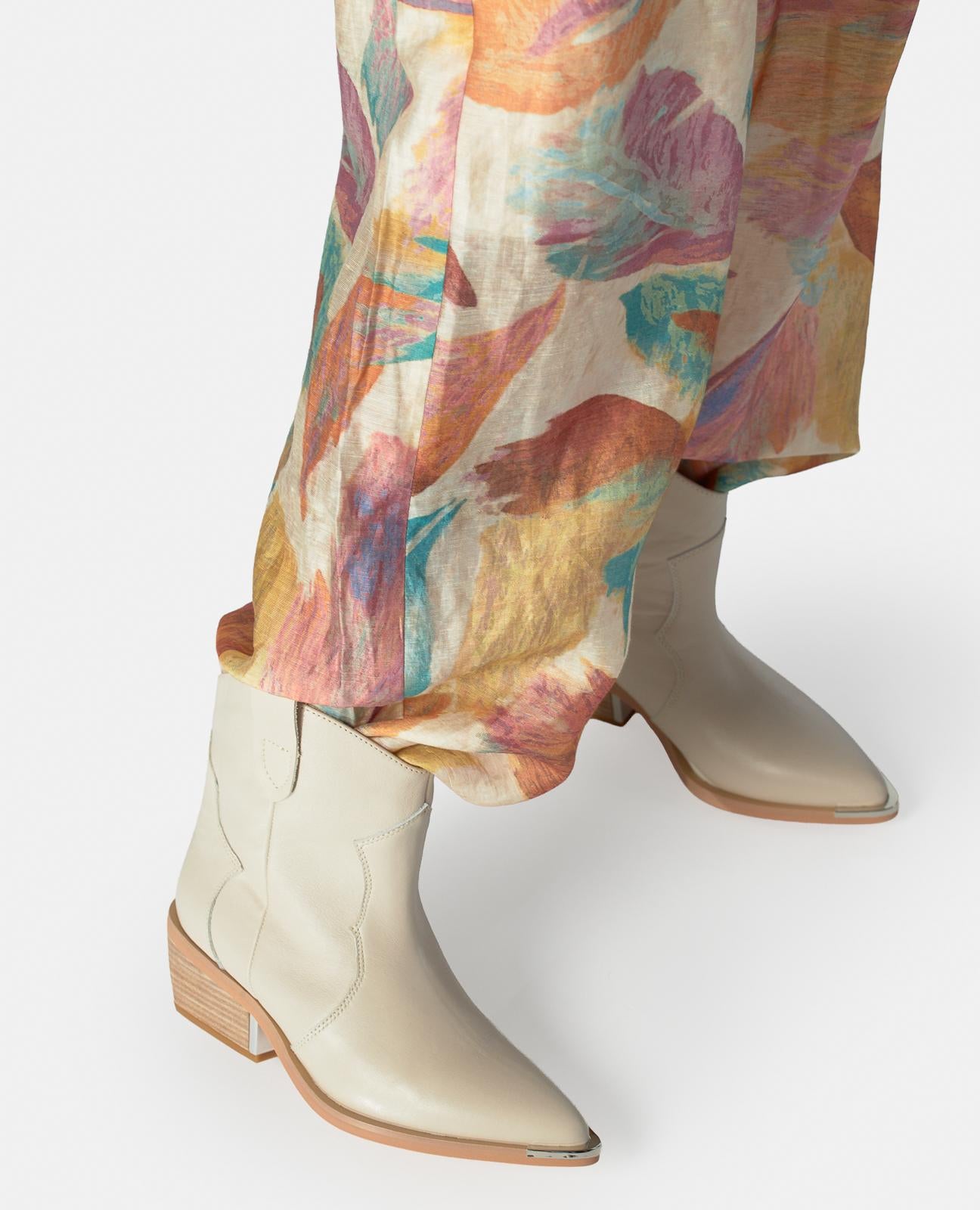 alma-en-pena-country-ankle-boots-wei-nappa-western-stiefelette-5-cm image 5