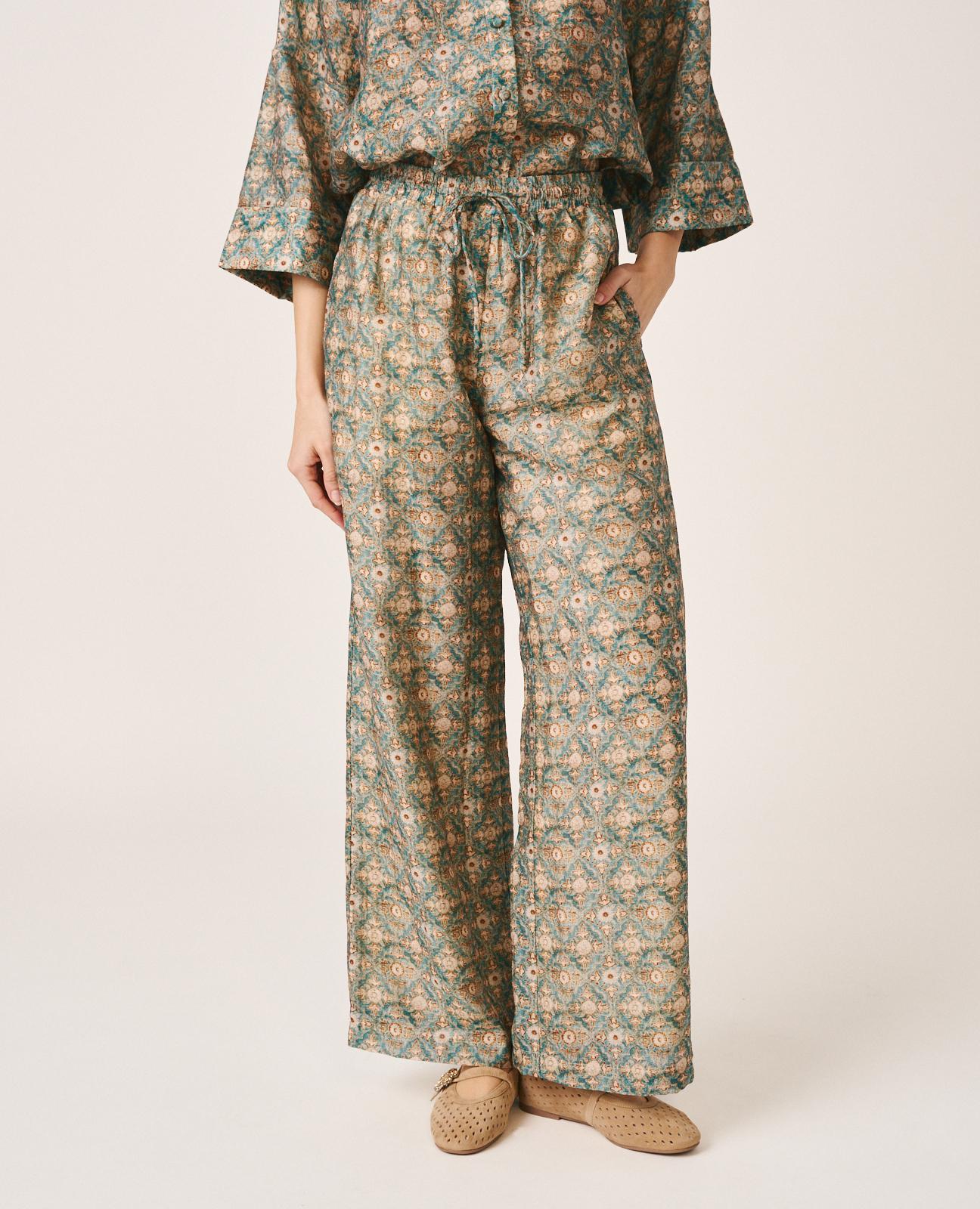 alma-en-pena-hose-lang-mit-geometrie-print-blau image 4