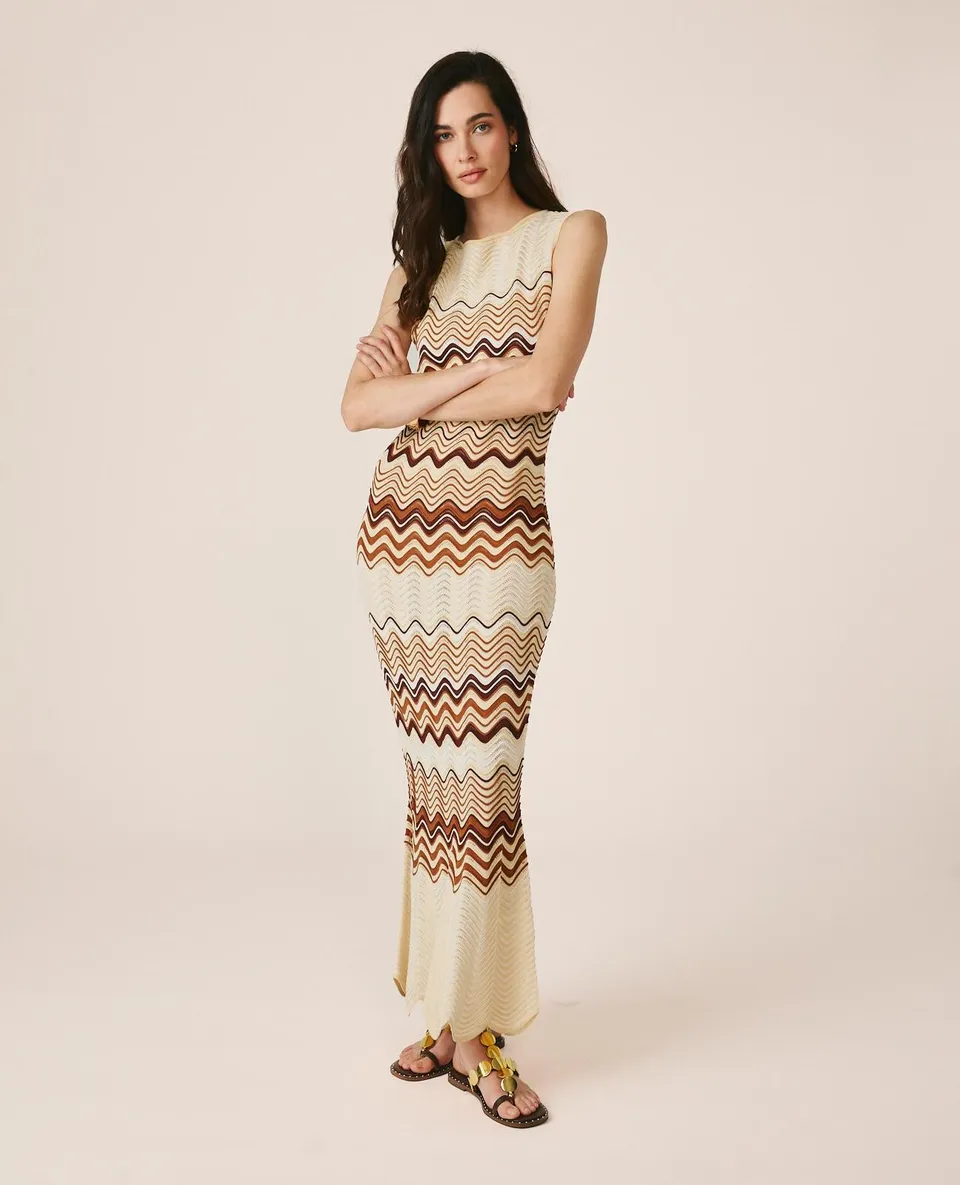 alma-en-pena-rmelloses-strick-maxikleid-caramelo image 1