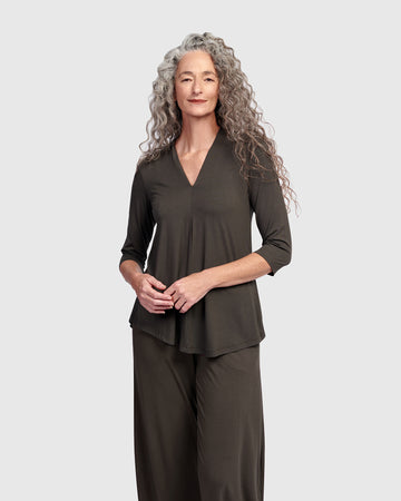 alembika-essential-v-neck-top-khaki image 3