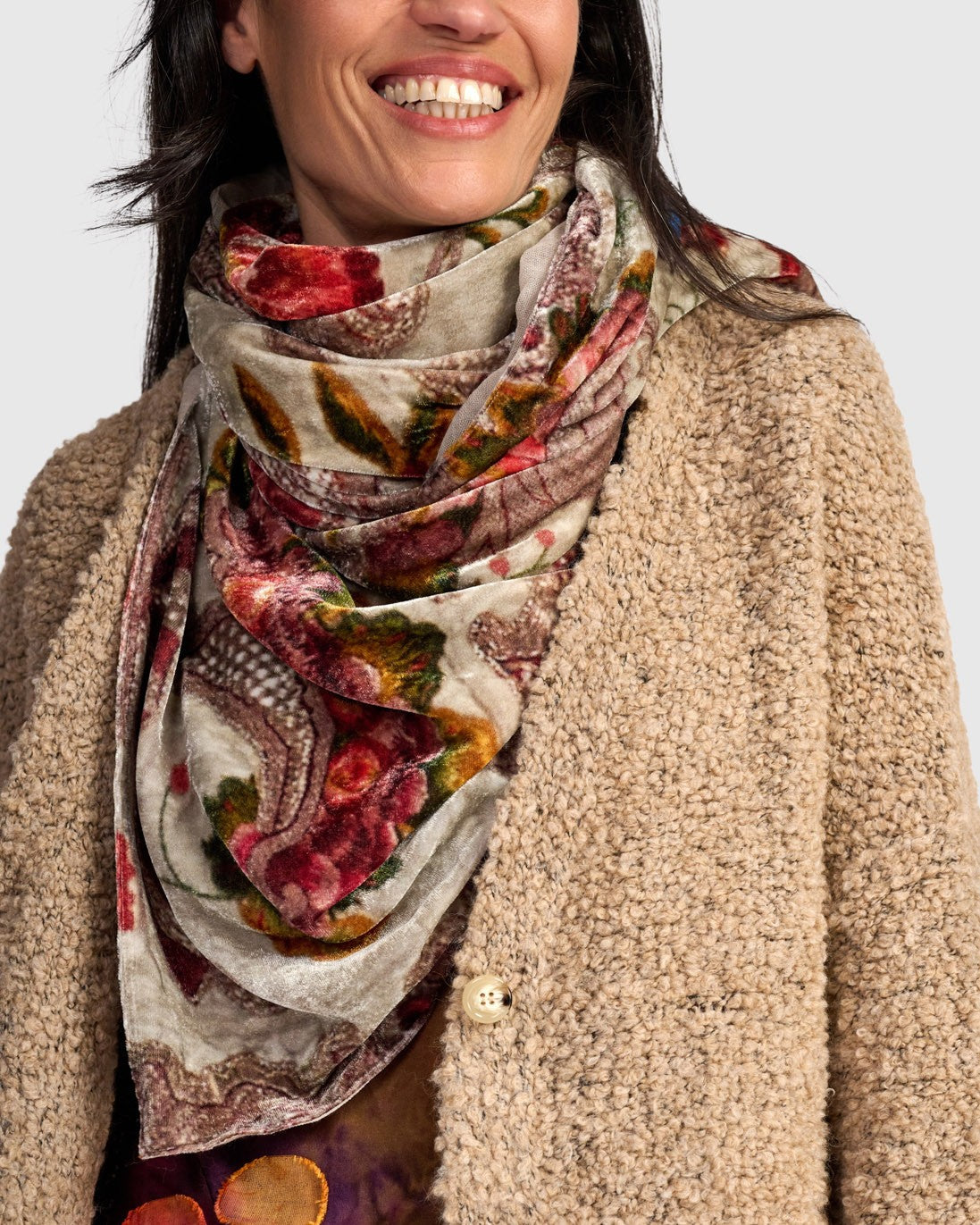 alembika-mango-velvet-schal-almond-botanic-188-cm-paisley-tuch image 1