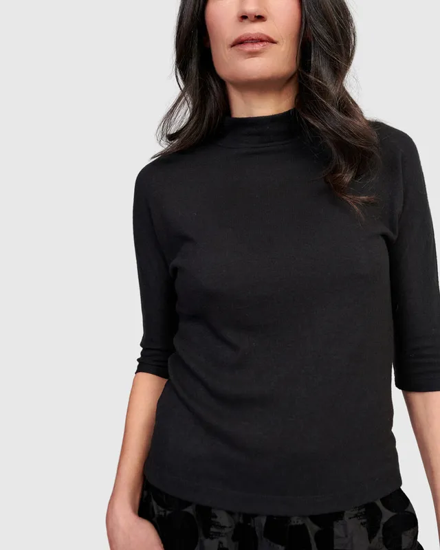 alembika-soft-knit-mockneck-tee-black-stehkragen-shirt image 1