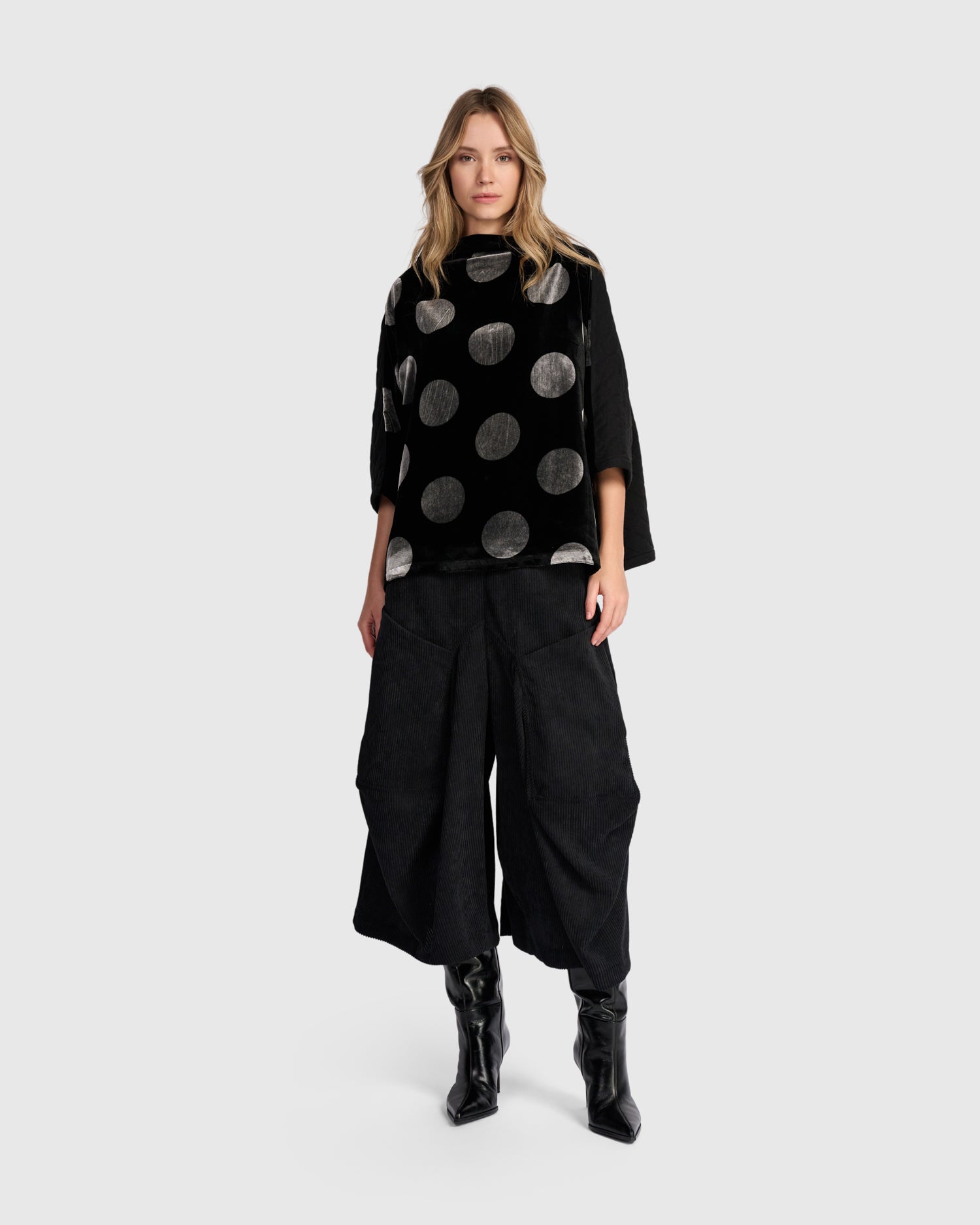 alembika-everyday-velvet-funnel-pullover-schwarz-silber-dot image 3