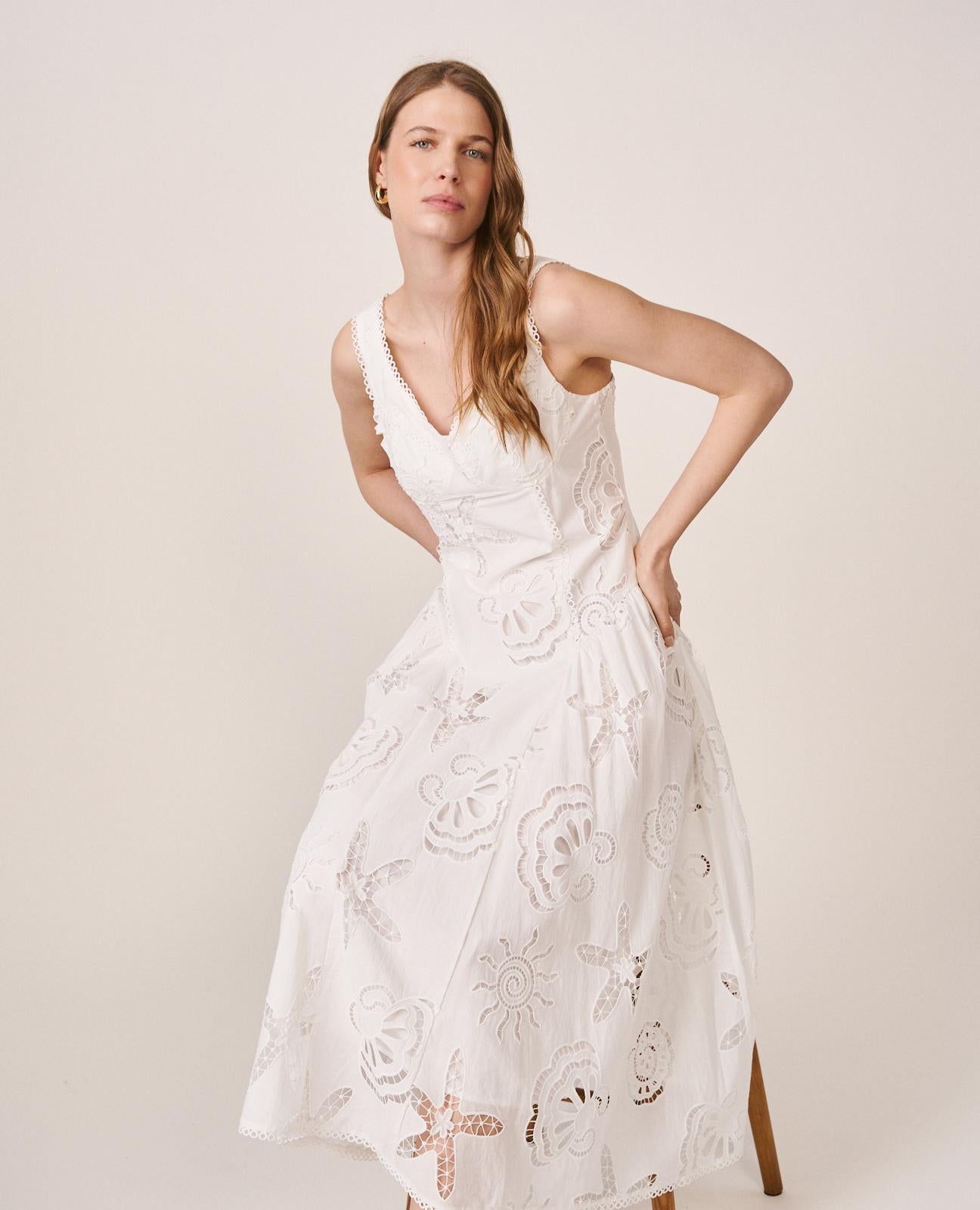 alma-en-pena-midi-straps-midikleid-mit-v-ausschnitt image 6