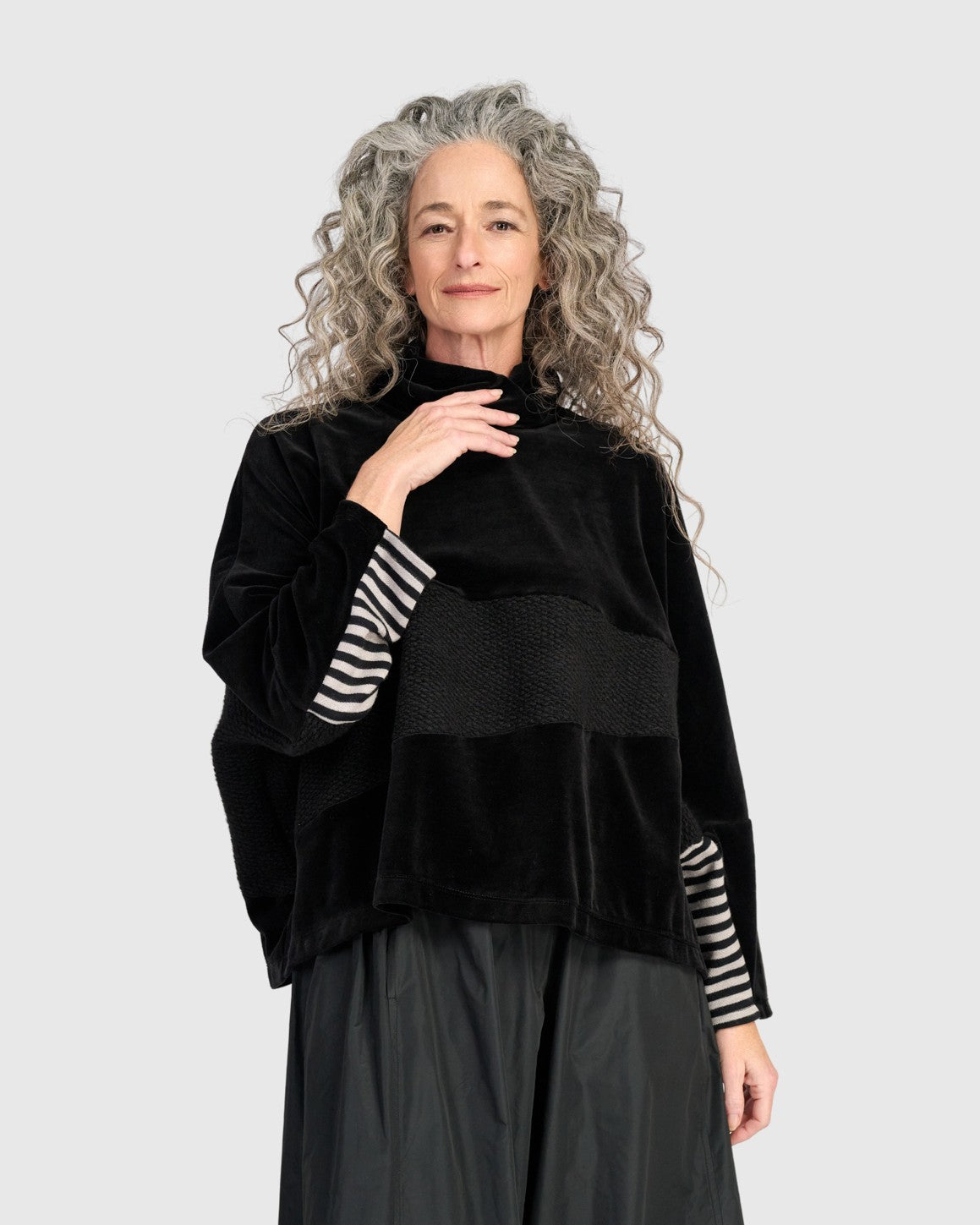alembika-urban-soder-top-black-mix-samt-tunika image 1