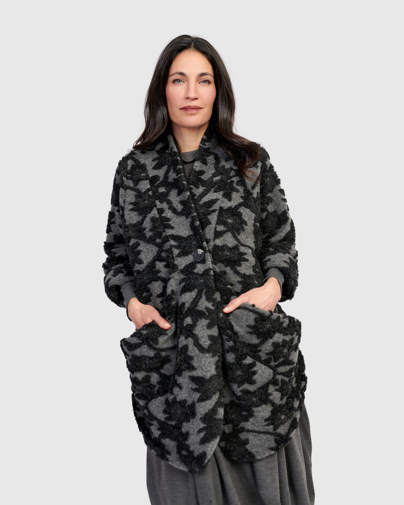 alembika-thorne-cozy-cowl-jacke-shadow image 1