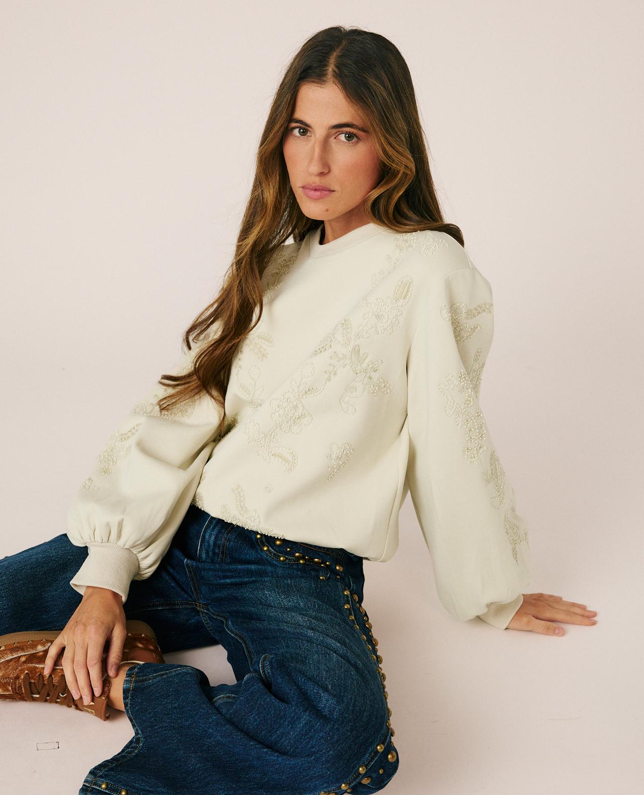 alma-en-pena-sweatshirt-blumenstickerei-wei image 5