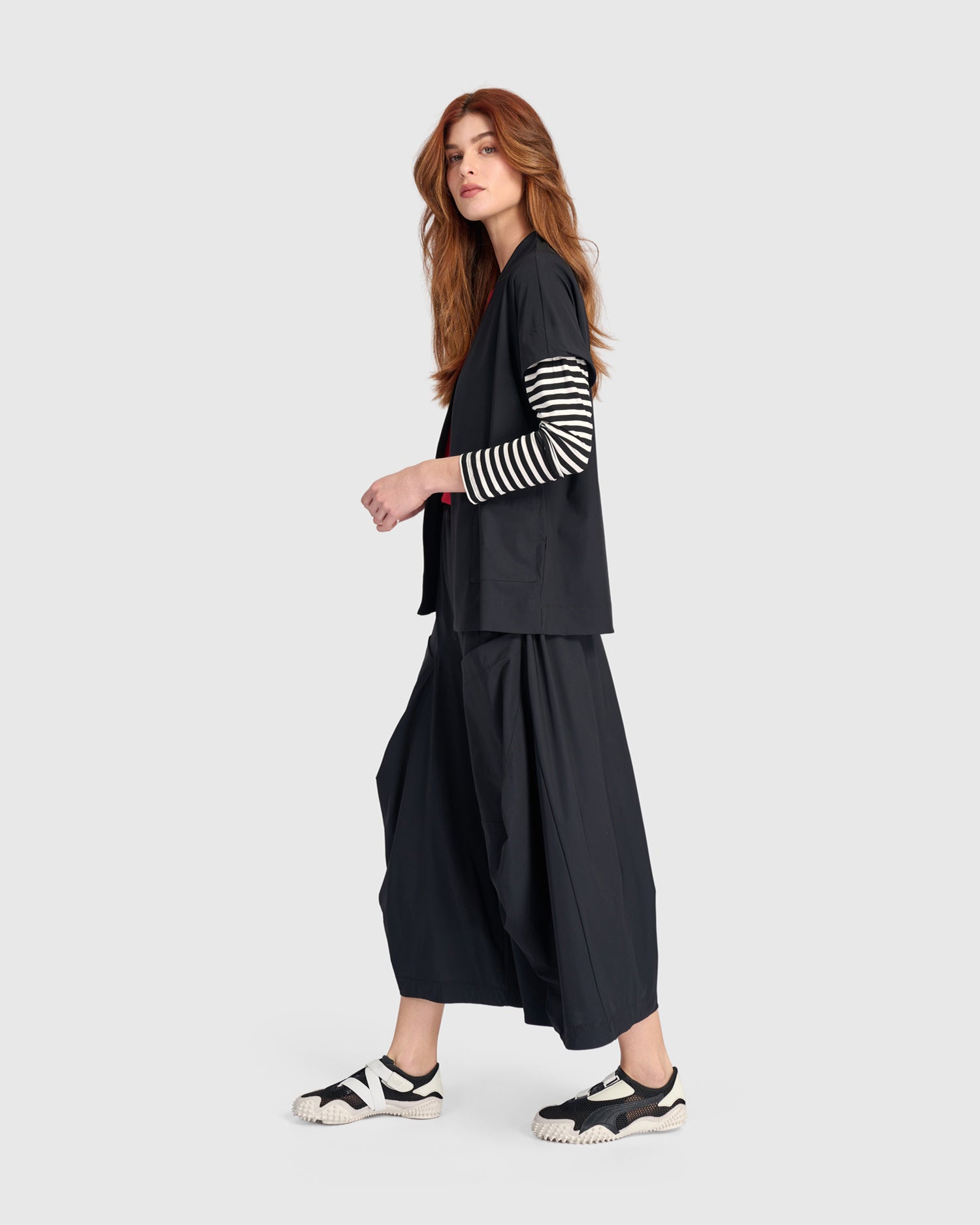 alembika-tekbika-lagen-rmel-jacke-black-stripes image 3