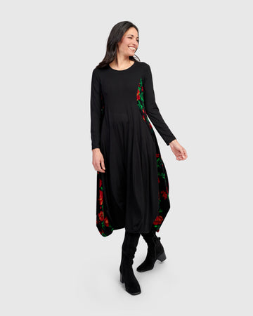 alembika-nocturne-crew-cocoon-kleid-roses image 7