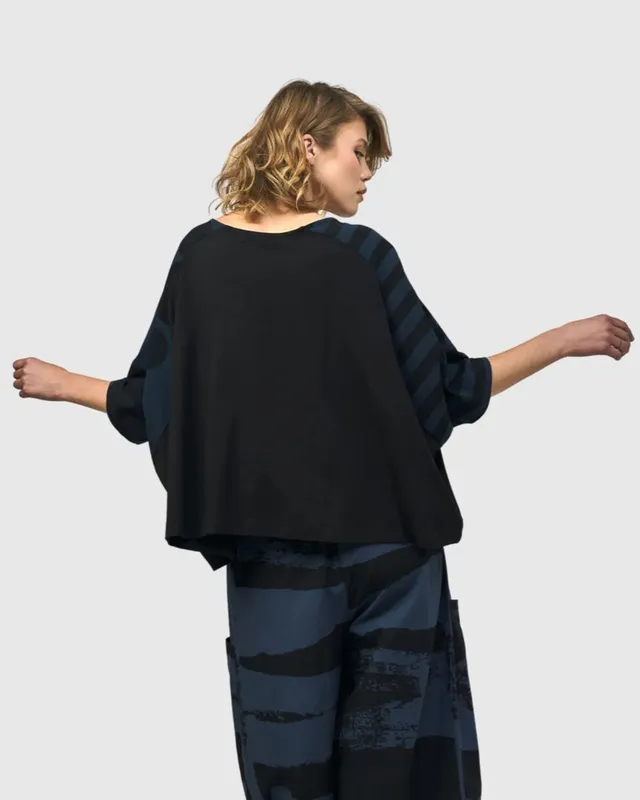alembika-urban-centro-cropped-tee-navy image 1