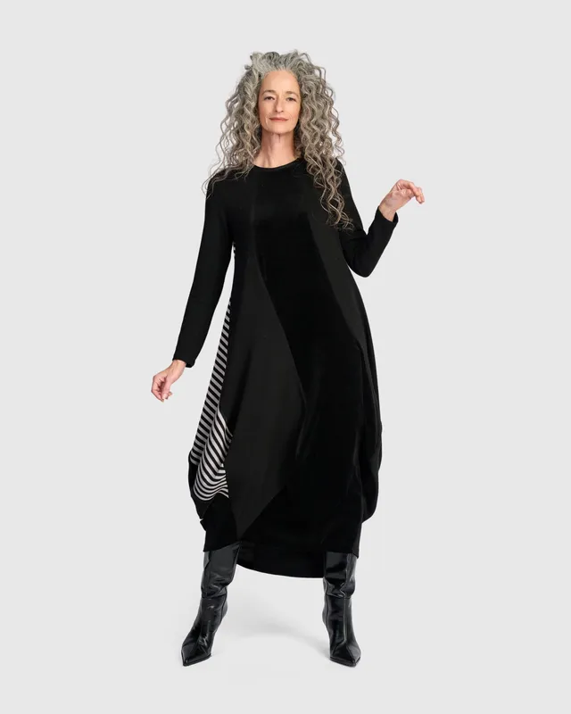 alembika-urban-ronn-draped-kleid-black-mix-ud-fw26 image 1