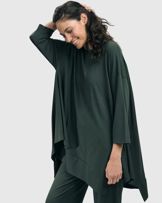 alembika-essential-trapeze-top-green-jerseyshirt image 1