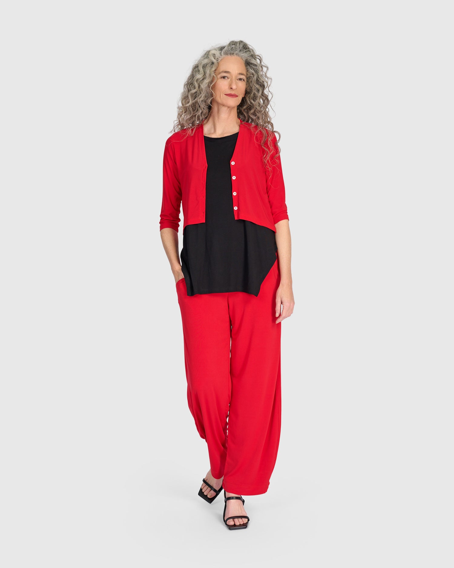 alembika-essential-slinky-cropped-cardigan-red-jerseyjacke image 6
