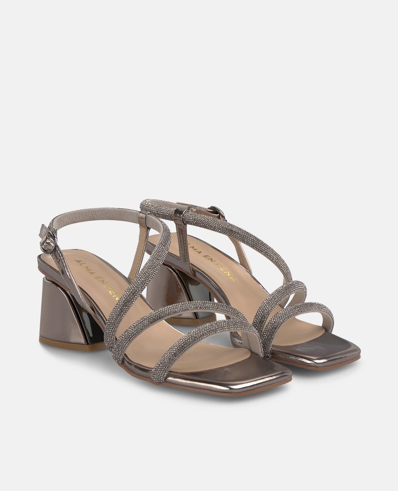 alma-en-pena-riemchen-sandalen-silber-strass-8-5-cm image 2