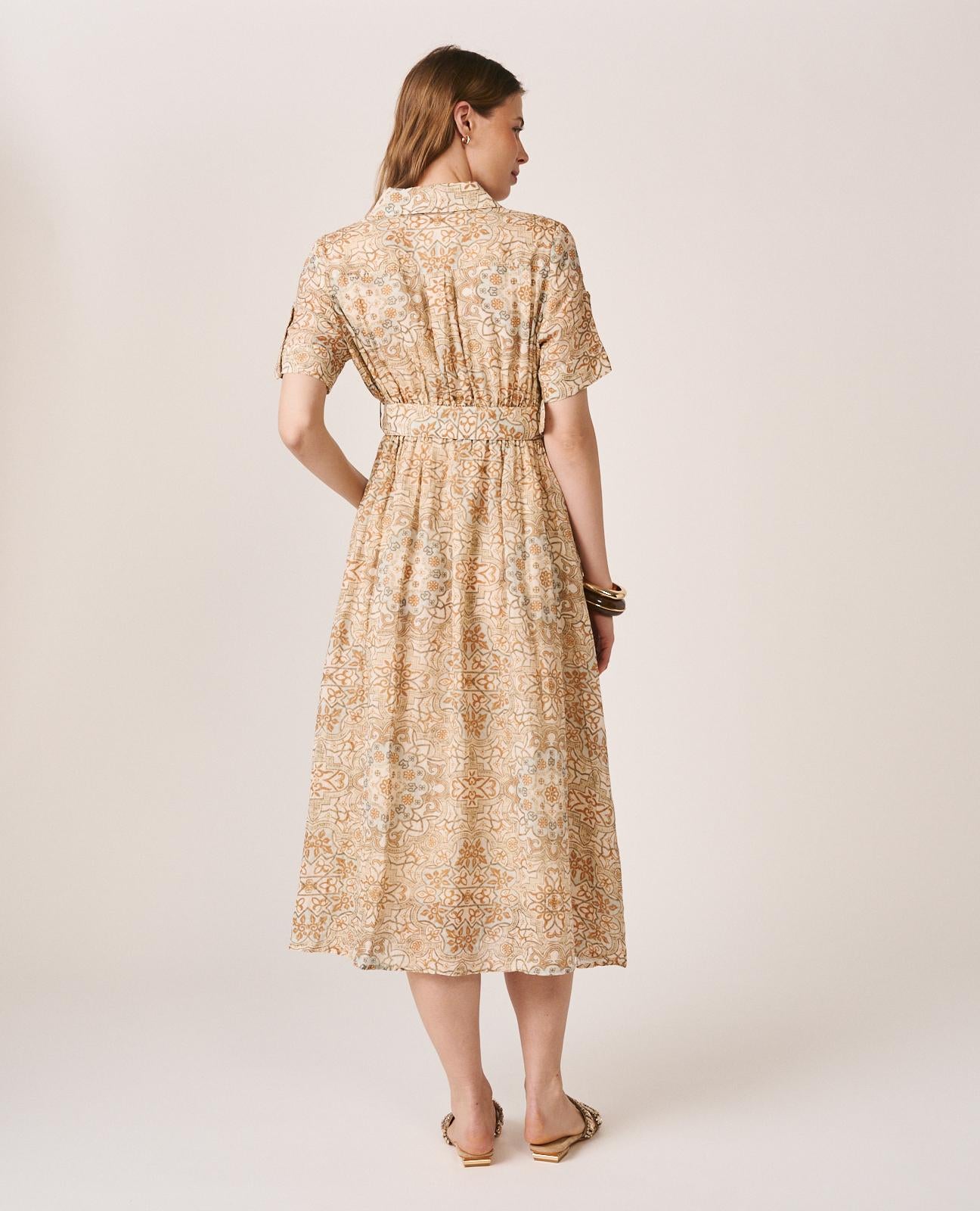 alma-en-pena-mosaik-midi-kleid-kurzarm-hemdkragen-braun image 8