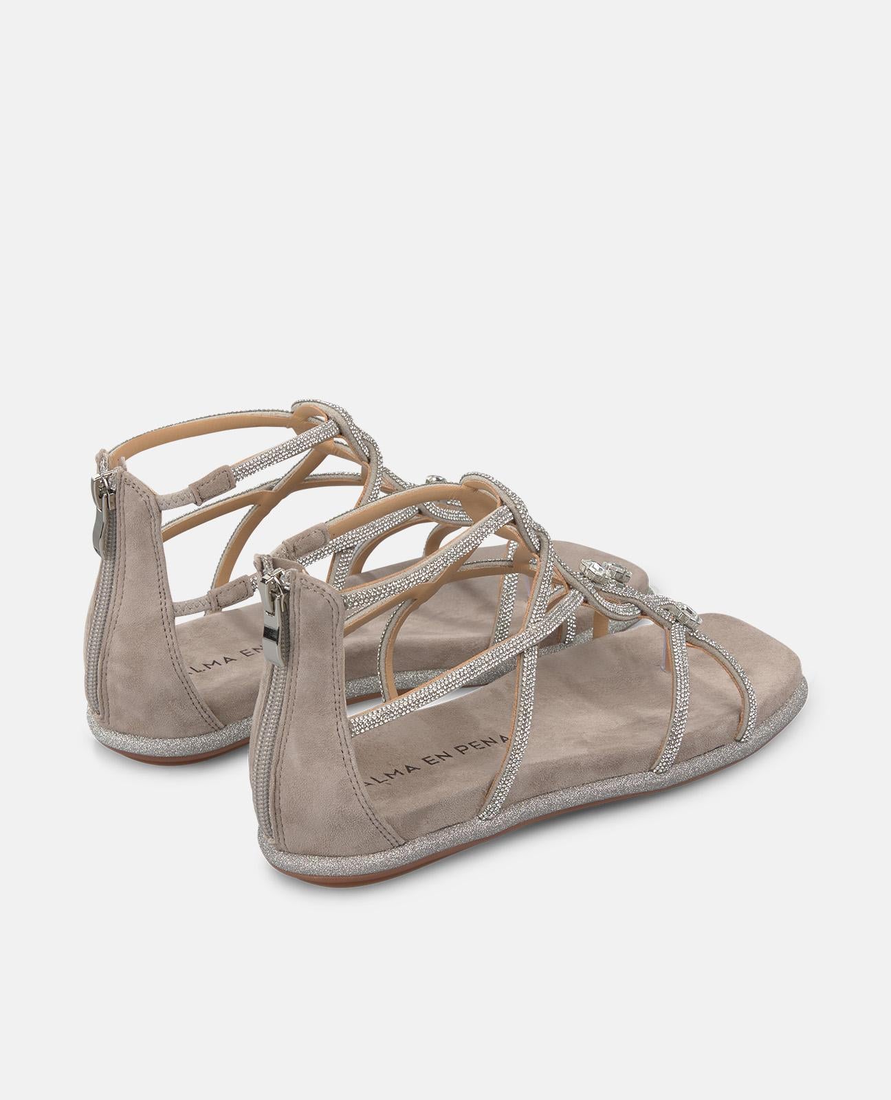 alma-en-pena-flat-sandal-with-tangled-straps-flache-sandale-grau-strass-2-cm image 3