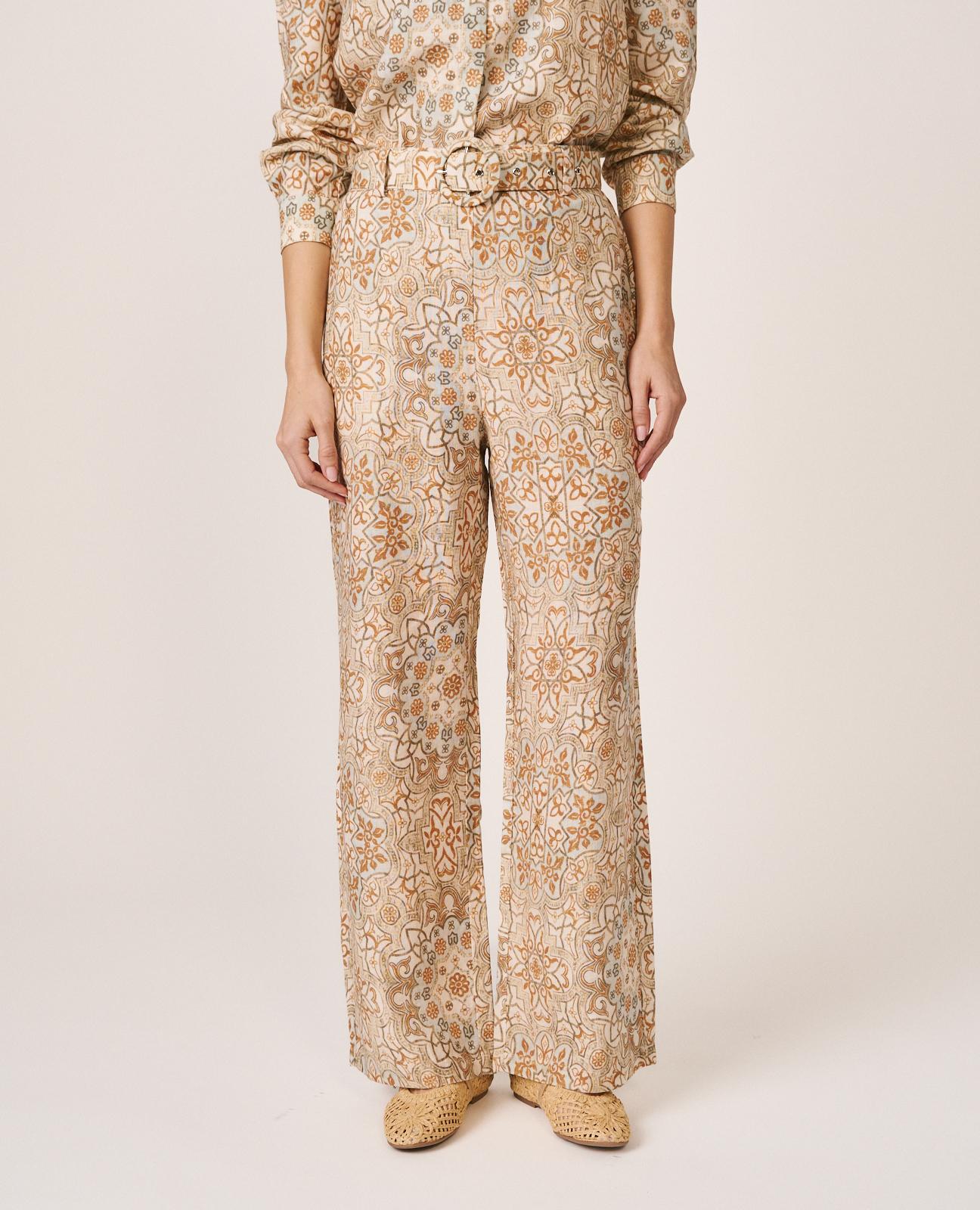 alma-en-pena-braune-mosaik-print-marlenehose-mit-weitem-bein image 3
