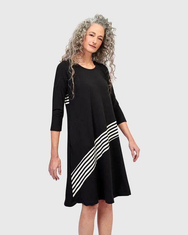 alembika-cecile-relaxed-kleid-stripes image 1