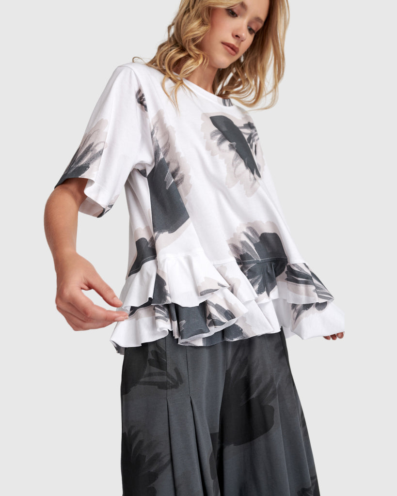 alembika-urban-fleeting-ruffle-tee-cloud-t-shirt image 1