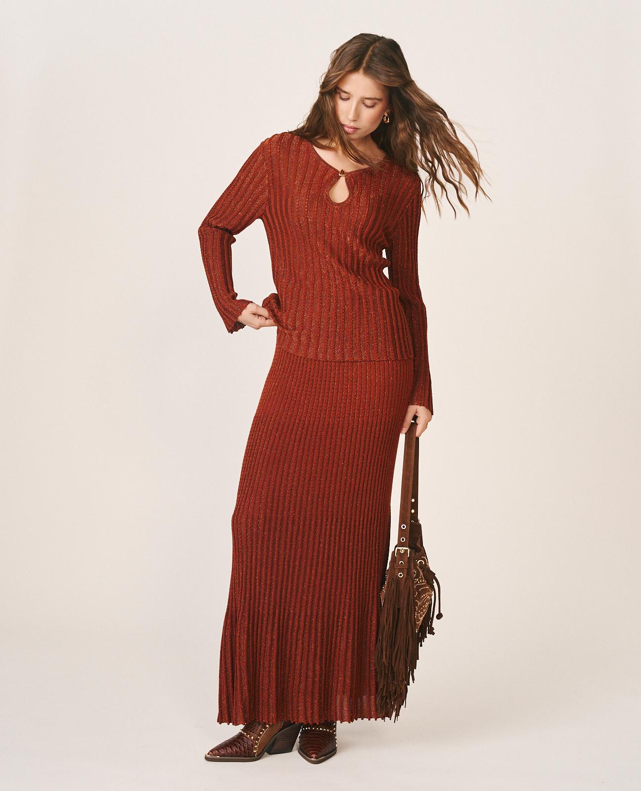 alma-en-pena-long-ribbed-skirt-braun-rippstrick-mit-glanz image 1