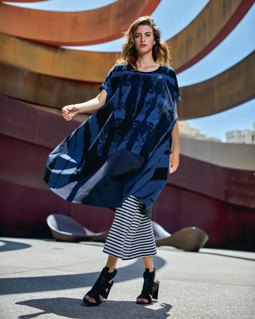 alembika-urban-streets-muumuu-kleid-navy-weites-baumwollkleid-mit-taschen image 1
