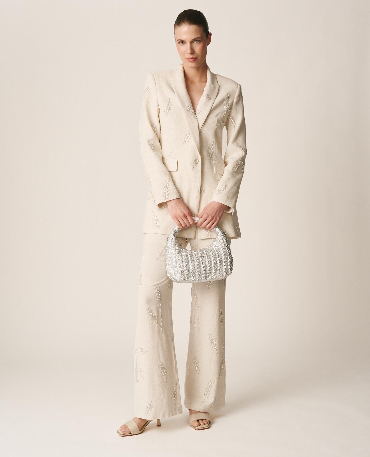 alma-en-pena-embossed-bag-leder-umh-ngetasche-silber-gepr-gt image 2
