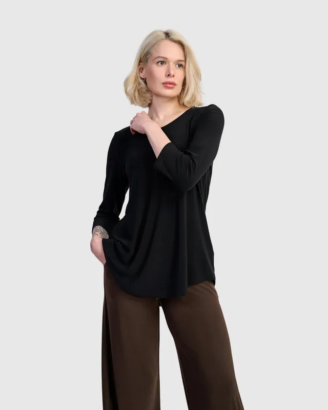 alembika-essential-slinky-crew-top-damen-shirt-schwarz image 1