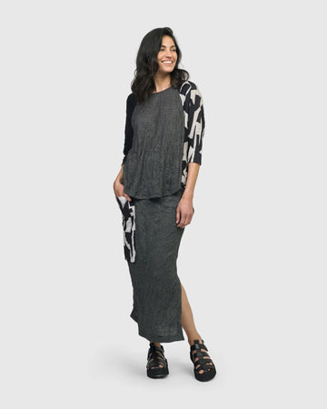 alembika-algorithm-relaxed-tee-mono image 8