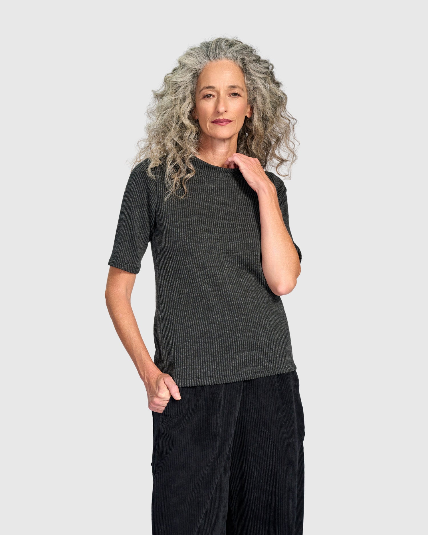 alembika-urban-marl-rib-mockneck-top-graphite-damen image 1