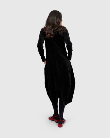 alembika-everyday-velvet-cocoon-dress-black-samtkleid image 5