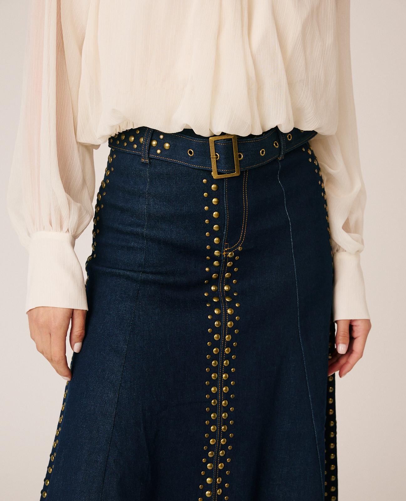 alma-en-pena-jeansrock-midi-medium-wash-mit-nieten-und-g-rtel image 3