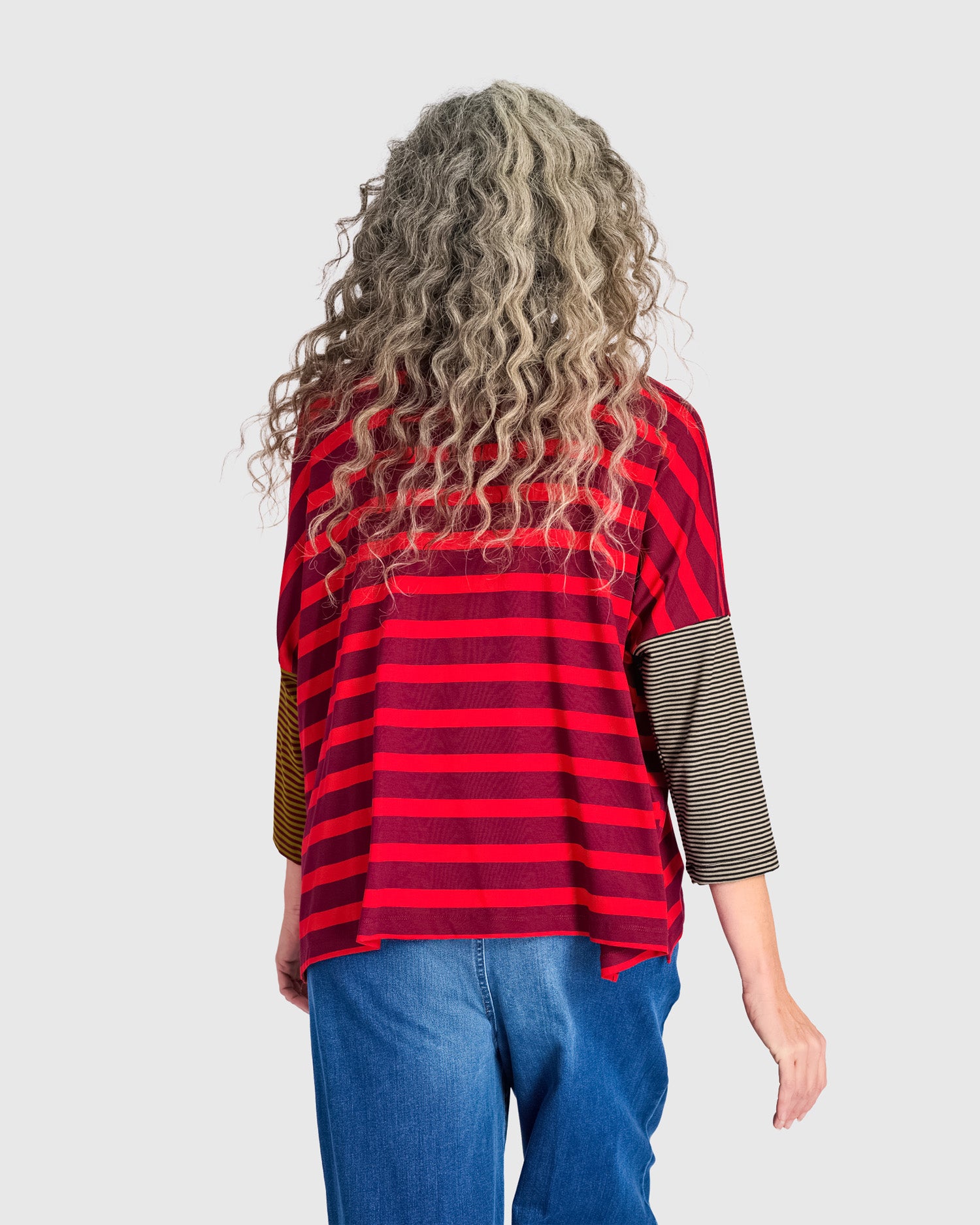 alembika-ruby-boxy-tee-damen-shirt-red-stripe image 5