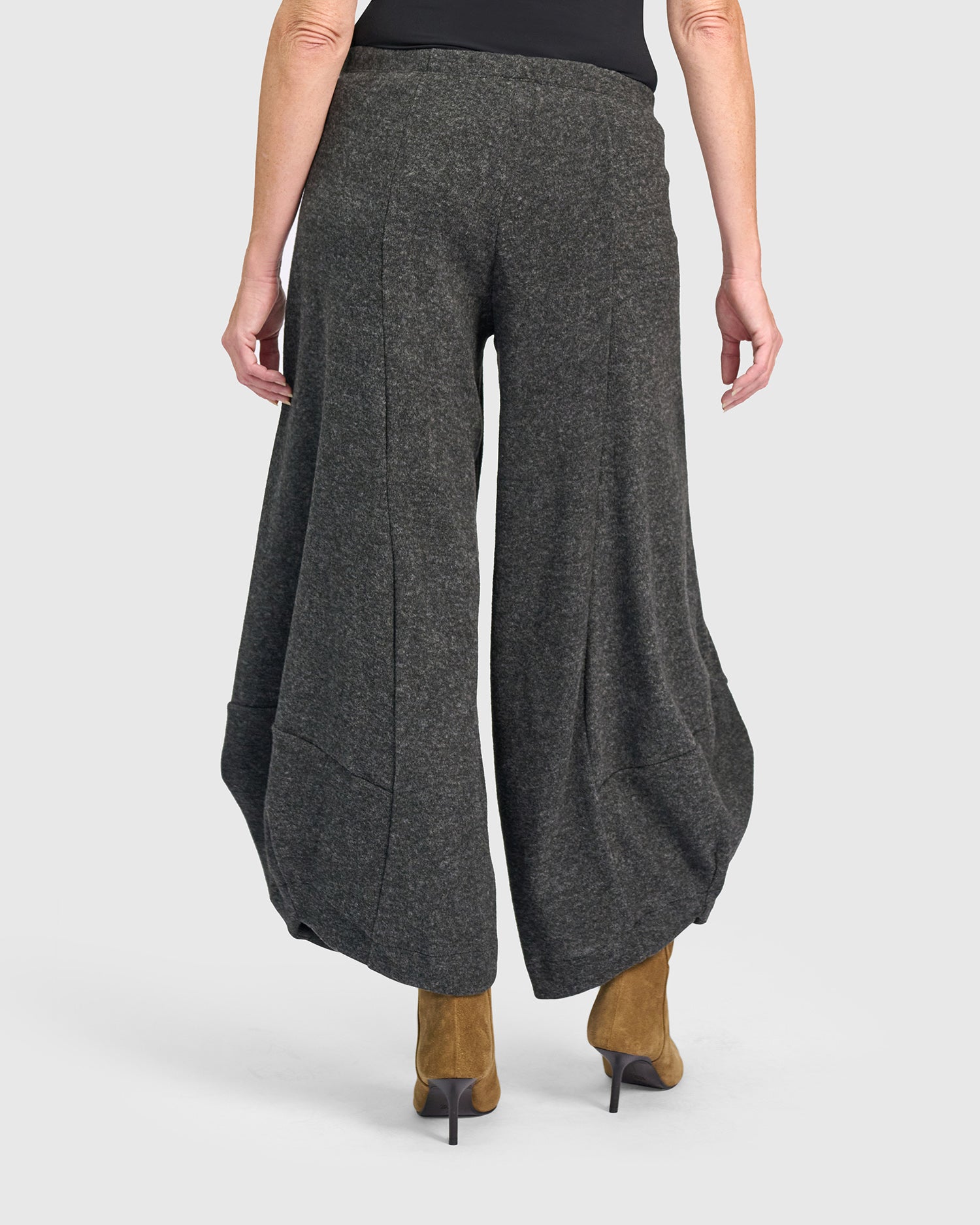alembika-plush-punto-pants-carbon-damen-lantern-hose image 6