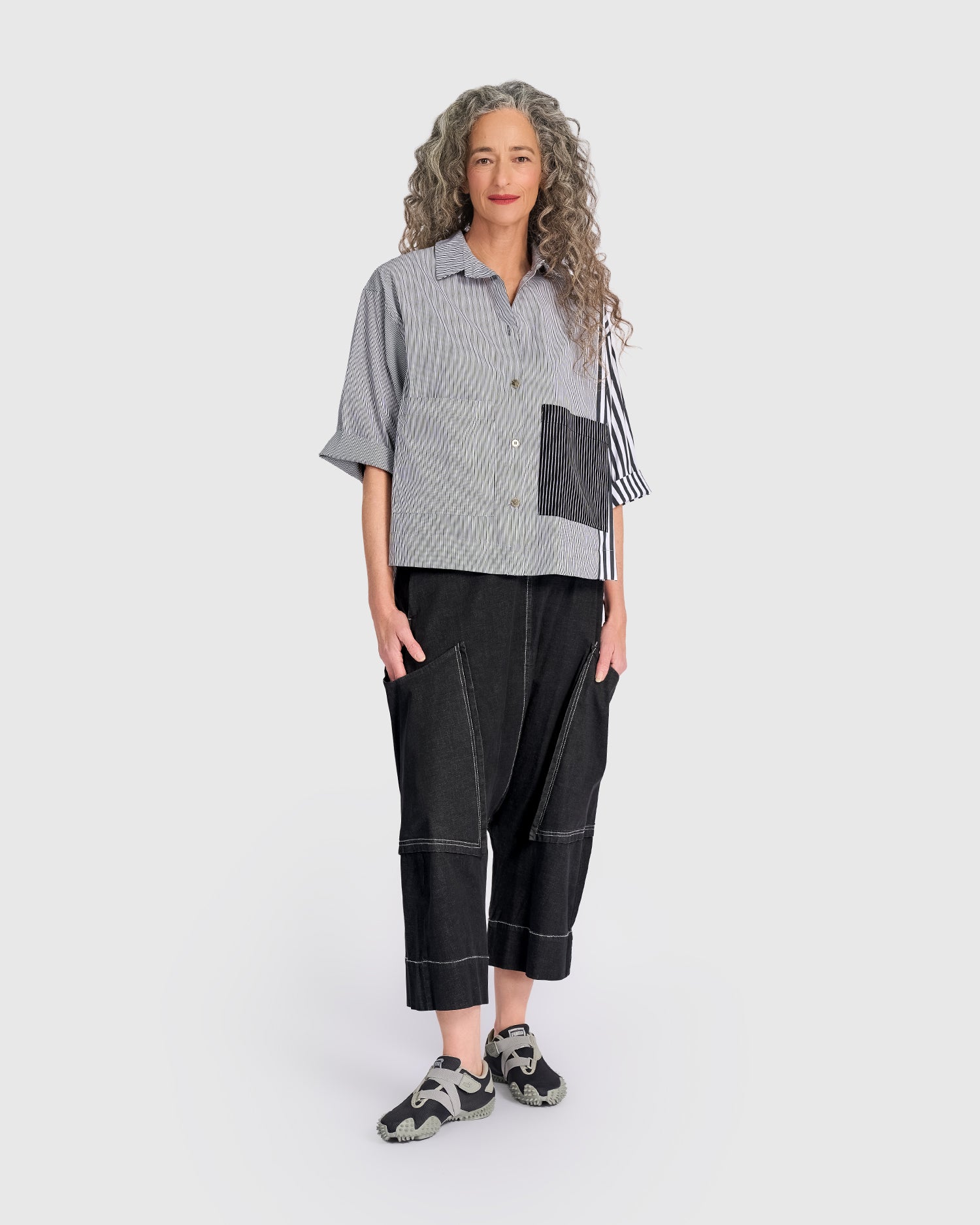 alembika-layla-box-shirt-black-white-stripe-bluse image 2