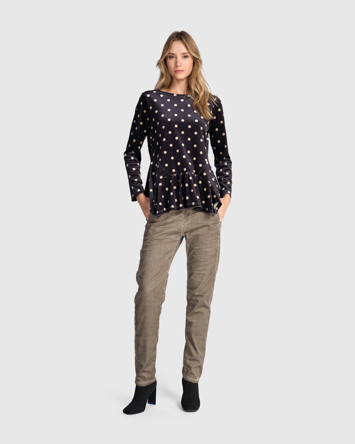 alembika-velvet-addison-top-iron-dot-samt-oberteil image 6