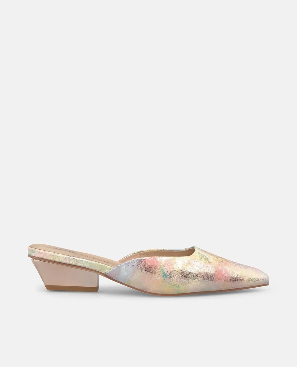 alma-en-pena-metallic-mule-pantolette-loafer-rosa-flach image 1