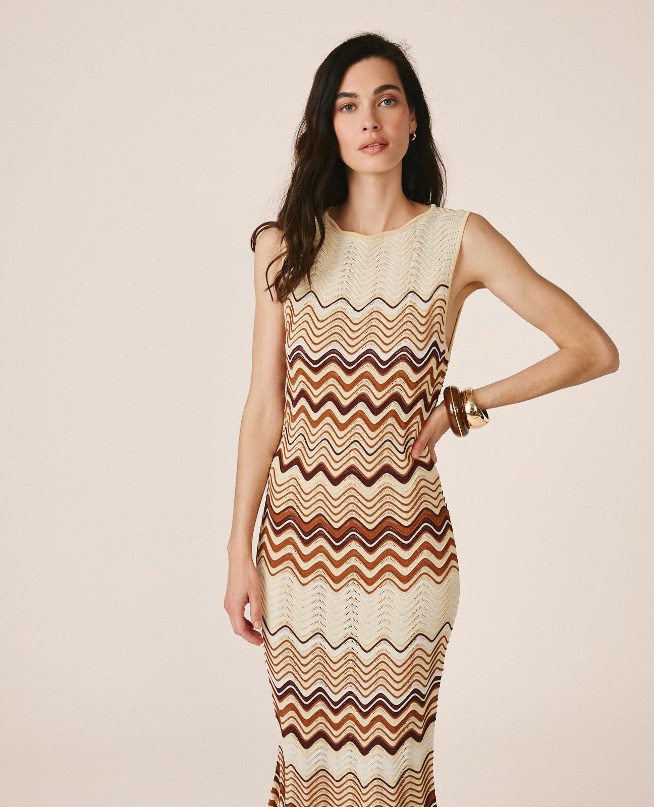 alma-en-pena-rmelloses-strick-maxikleid-caramelo image 5