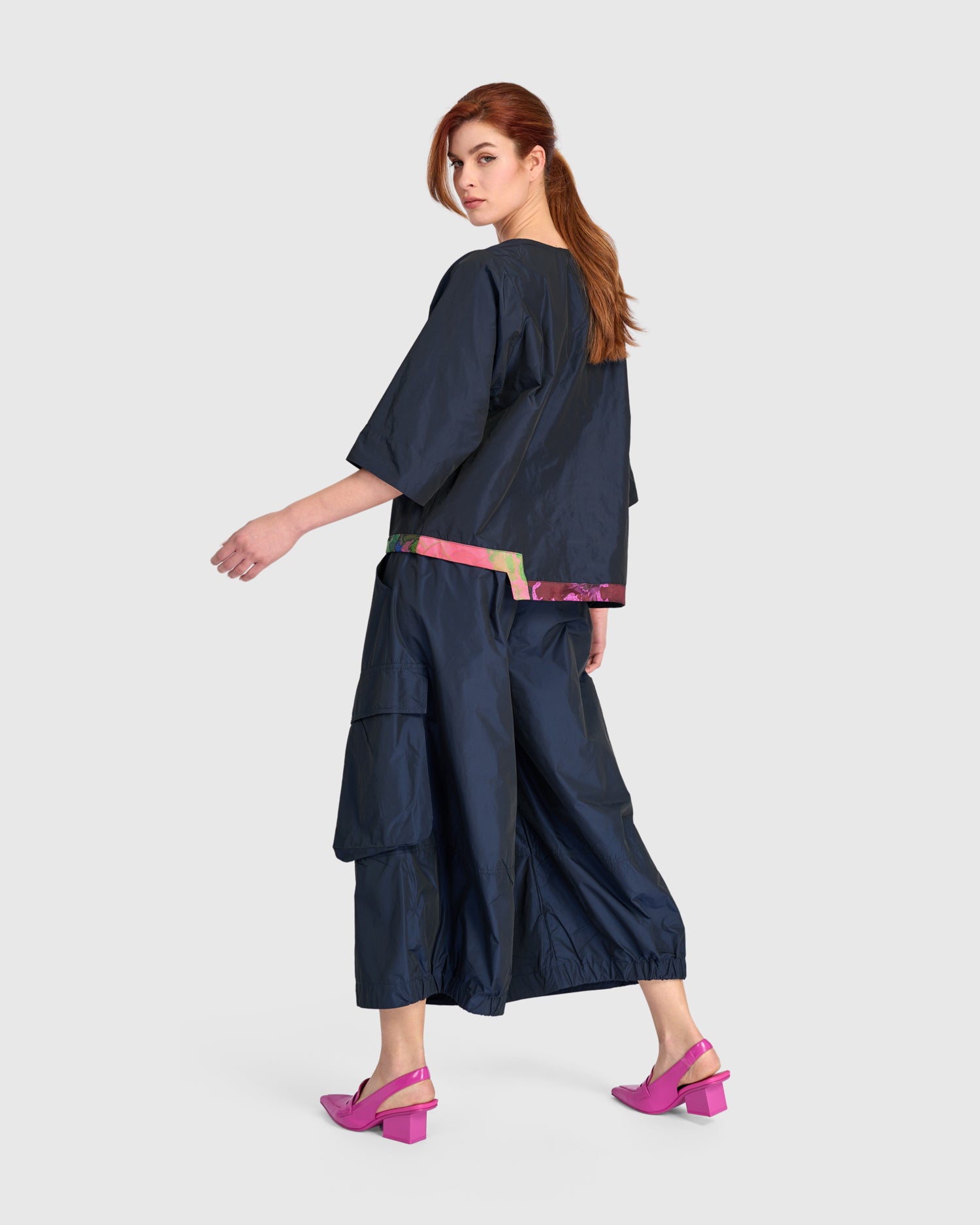 alembika-trimmed-boxy-top-ink-oversize-top-mit-kontrastbesatz image 3