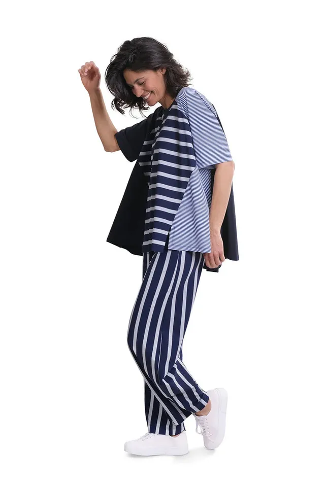 alembika-tekbika-stripe-trapeze-top-navy-streifen-tunika image 1