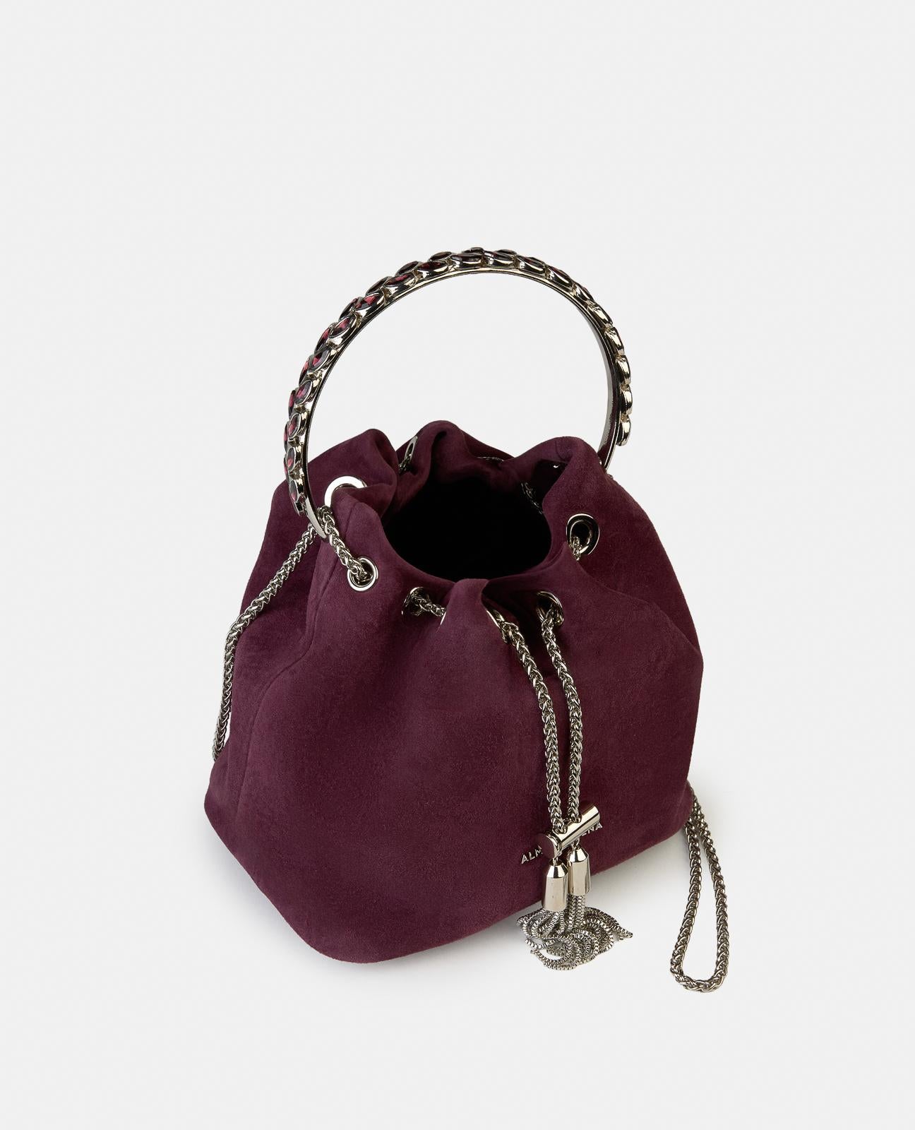 alma-en-pena-bowler-bag-mit-anh-nger-detail-bordeaux image 3