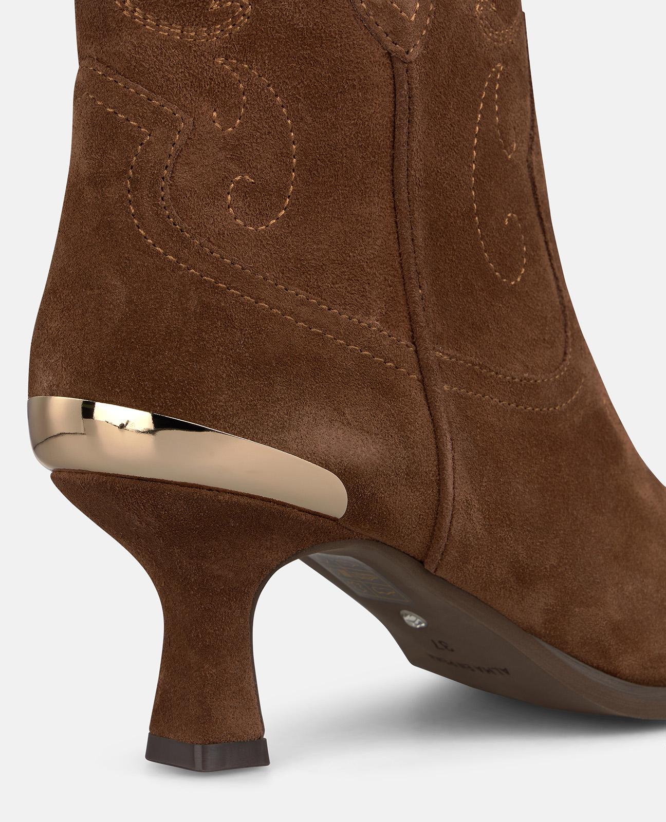 alma-en-pena-suede-cowboy-stiefelette-mit-rei-verschluss-camel-6-cm-absatz image 4